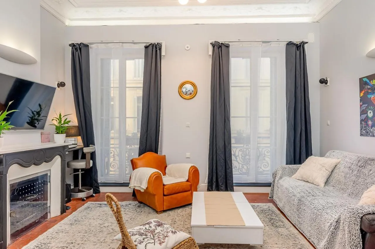 Nouvel Appartement De Caractere Et Climatise A La Joliette Marseille 0*,  Frankrig