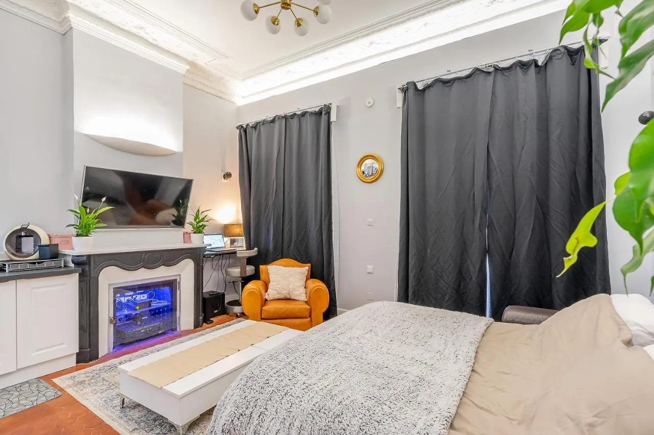 Nouvel Appartement De Caractere Et Climatise A La Joliette Marseille